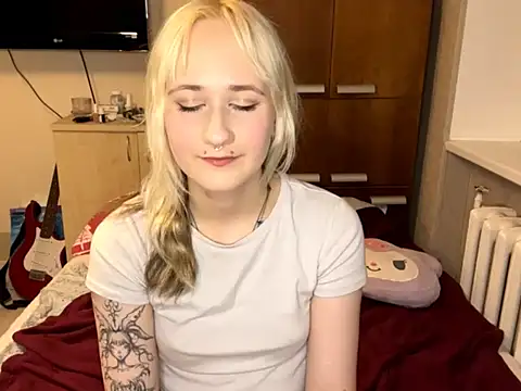 Ulemonala Cute online show from October 19, 6:21 pm