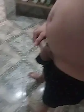 Merlin2310 online show from April 4, 2:27 pm