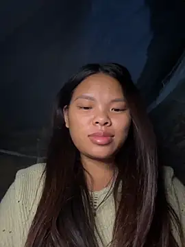 hello-cute online show from November 29, 8:24 pm