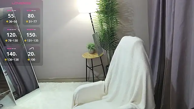 IvorySnowW online show from November 8, 11:59 am