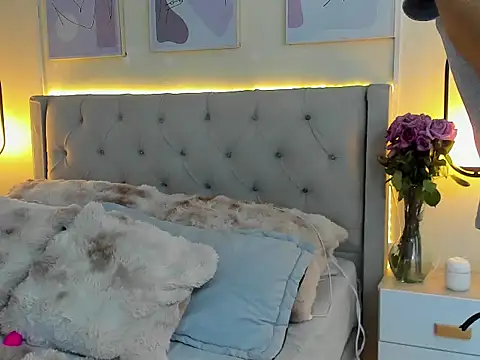 Chloe Celeste online show from October 17, 3:32 am