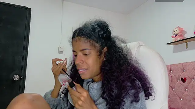 thianahorny online show from March 26, 1:02 pm