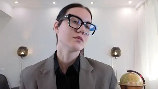 Marie Fitch online show from May 8, 3:10 am