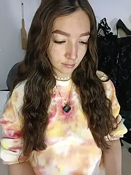 Lucy colee online show from March 18, 4:45 pm