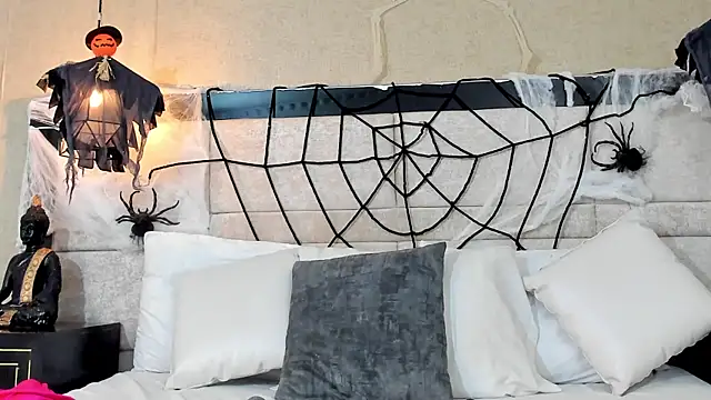 RousseWalker online show from October 25, 1:08 pm