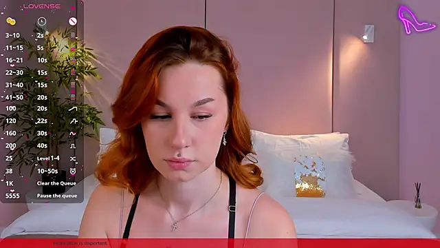 ClaireMathis online show from October 23, 3:29 pm