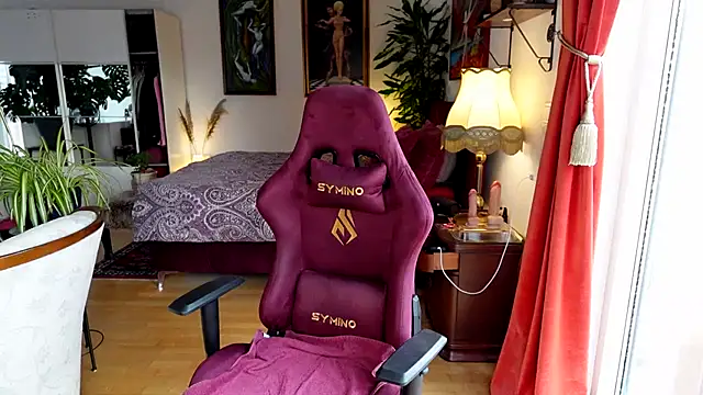 bianca bellamy online show from December 3, 10:17 am