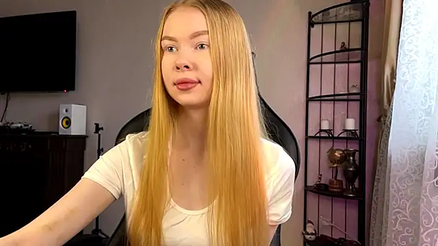 RaguelNicksons online show from November 21, 6:26 am