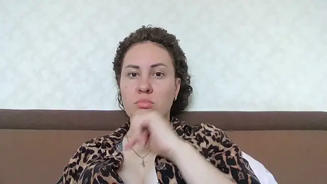 MeadowEyes online show from May 25, 7:07 am