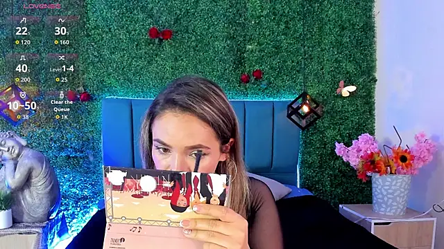 Kiaraa88 online show from July 8, 8:44 pm