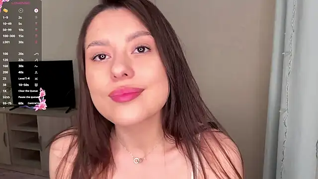 AlveraCappola online show from November 14, 5:13 pm