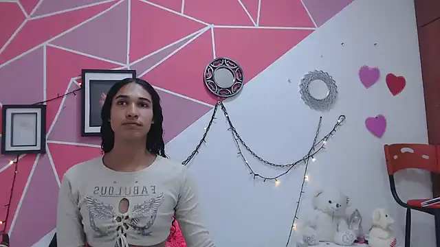 Tifany Adams online show from December 2, 8:33 pm