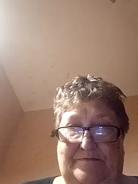 Katherine735 online show from November 18, 9:27 pm