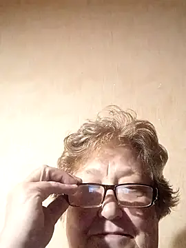 Snapshot of Katherine735 chatting on October 11, 9:50 pm Katherine735 online show from October 11, 9:50 pm