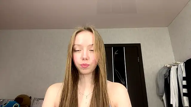 AntoniaMoravick online show from November 8, 3:50 pm