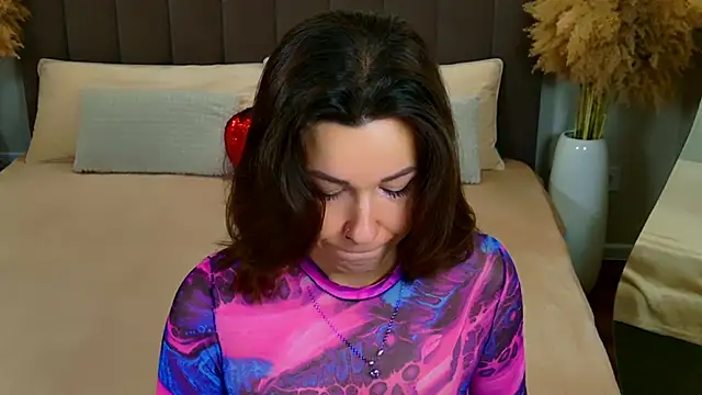 EdenSolis online show from April 8, 8:05 am