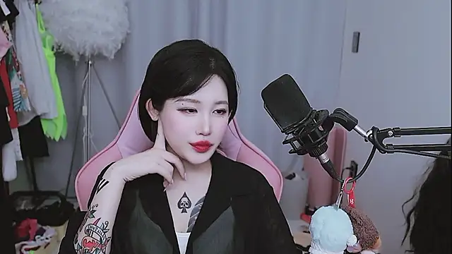 MISA 02 online show from June 2, 12:39 pm