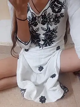 Khushi rani online show from April 11, 6:30 am