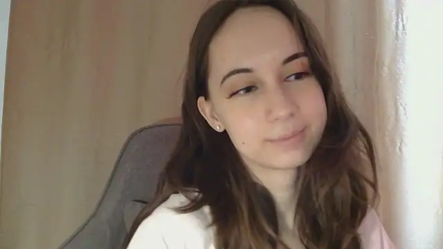 VeraLush online show from March 4, 1:50 pm