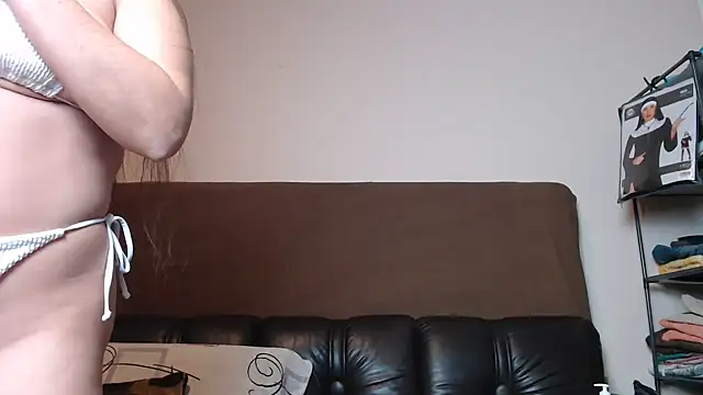 NikolHeart online show from February 9, 5:15 pm