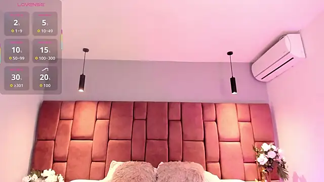 LittleVaale online show from November 7, 11:27 am