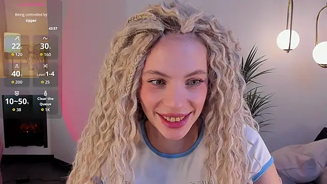 mia silkk online show from October 21, 6:28 am