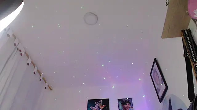 Queen of m111lk online show from December 17, 1:55 am