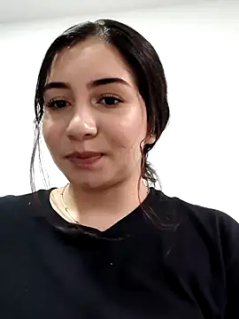 sophia salazar18 online show from October 28, 9:08 pm