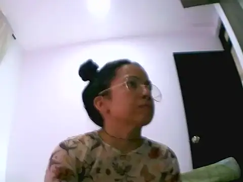 chiarafus0 online show from November 1, 6:01 pm