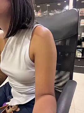 AlyssaRay online show from March 2, 4:57 pm