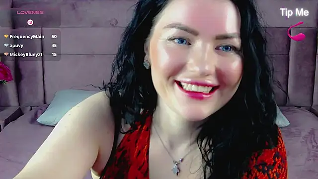 EvaBilss online show from March 29, 7:46 pm