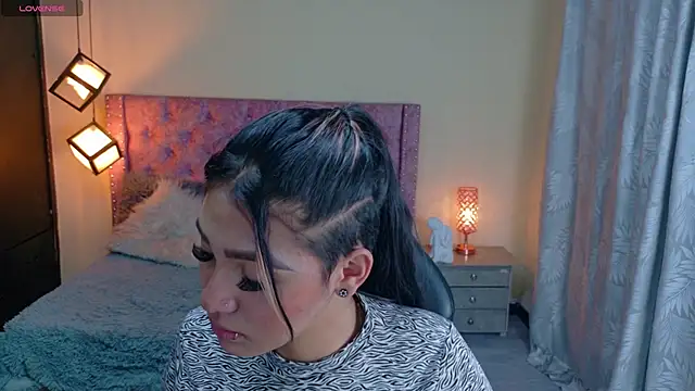 Reichell Princess online show from October 18, 5:21 am