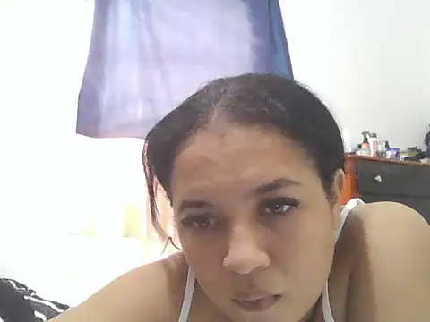 Snapshot of Samiraxxx24 chatting on October 13, 5:59 pm Samiraxxx24 online show from October 13, 5:59 pm