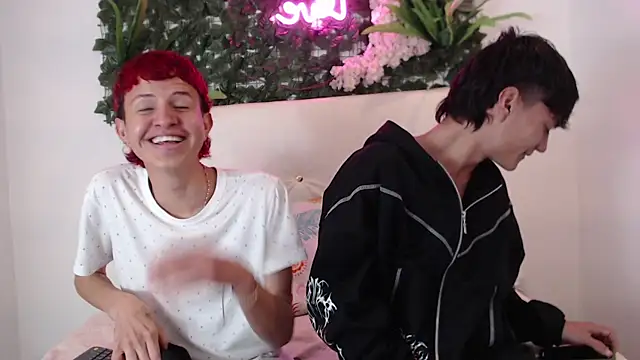 ANDRES ANTONIO online show from November 4, 3:11 am