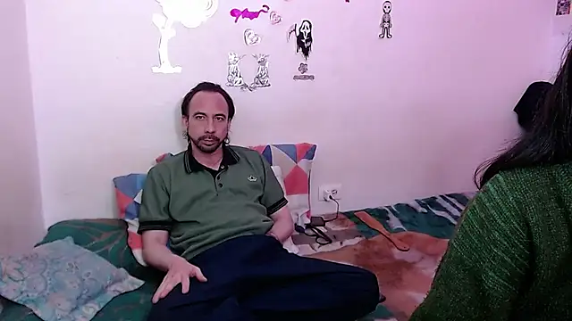 Isis Robert online show from November 4, 10:59 pm