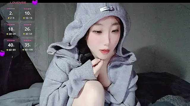 hyp0crite online show from November 16, 3:45 pm