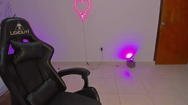 merida 06 online show from November 7, 3:12 am