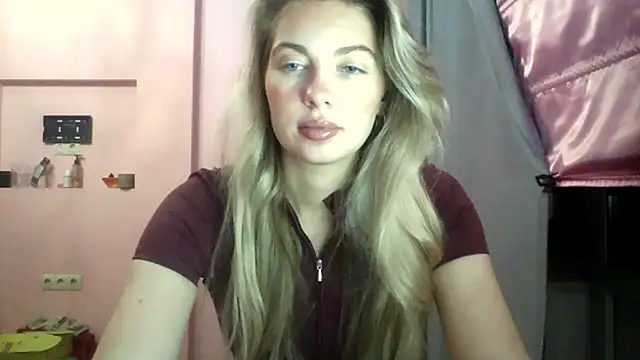 Sygream online show from October 31, 7:18 pm