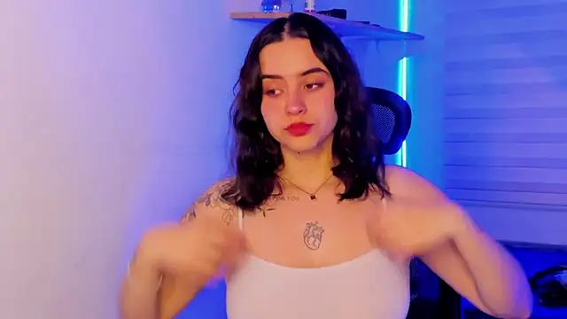 Emily Lindey online show from October 29, 3:33 am