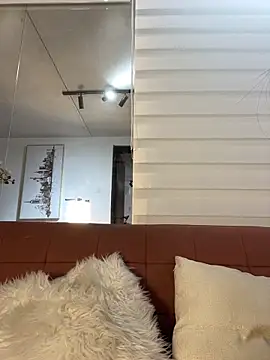 PamelaJonsom  online show from December 21, 4:55 pm