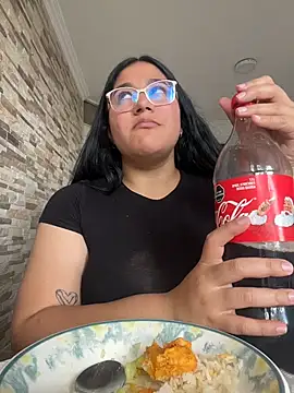 kassandra luxury online show from November 17, 8:09 pm