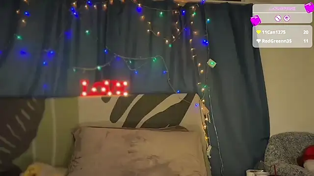  Nefertiti online show from February 9, 5:59 pm