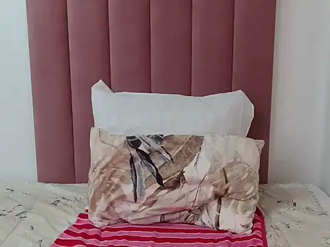 Bubbles156 online show from November 5, 5:12 am