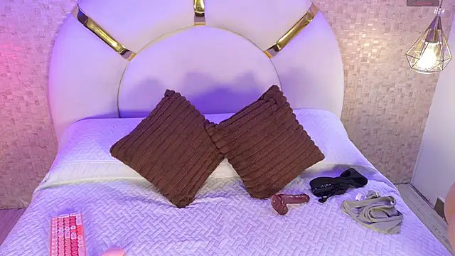 emmy rose25 online show from October 24, 11:50 am