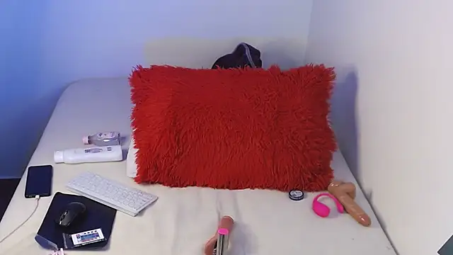 Isaa Foxx  online show from November 30, 12:53 pm