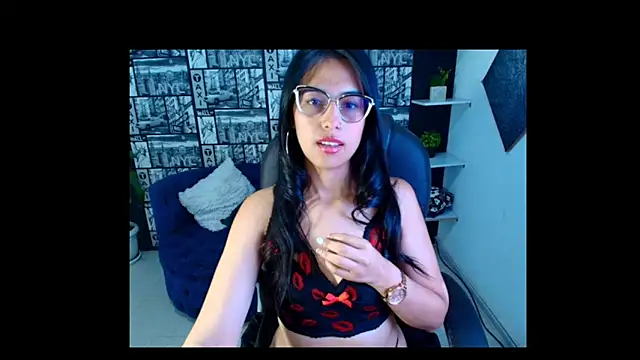 Sub Scarlett online show from November 26, 1:45 pm