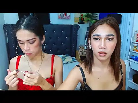 LovelyTs4U online show from December 19, 12:15 am