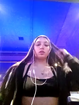 Arianaa Toro online show from November 7, 2:00 pm