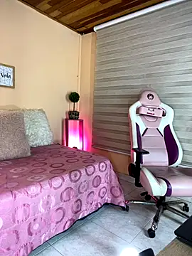 Meggie  online show from November 21, 11:18 pm