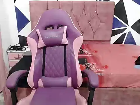 scarleth18 online show from October 25, 2:52 am